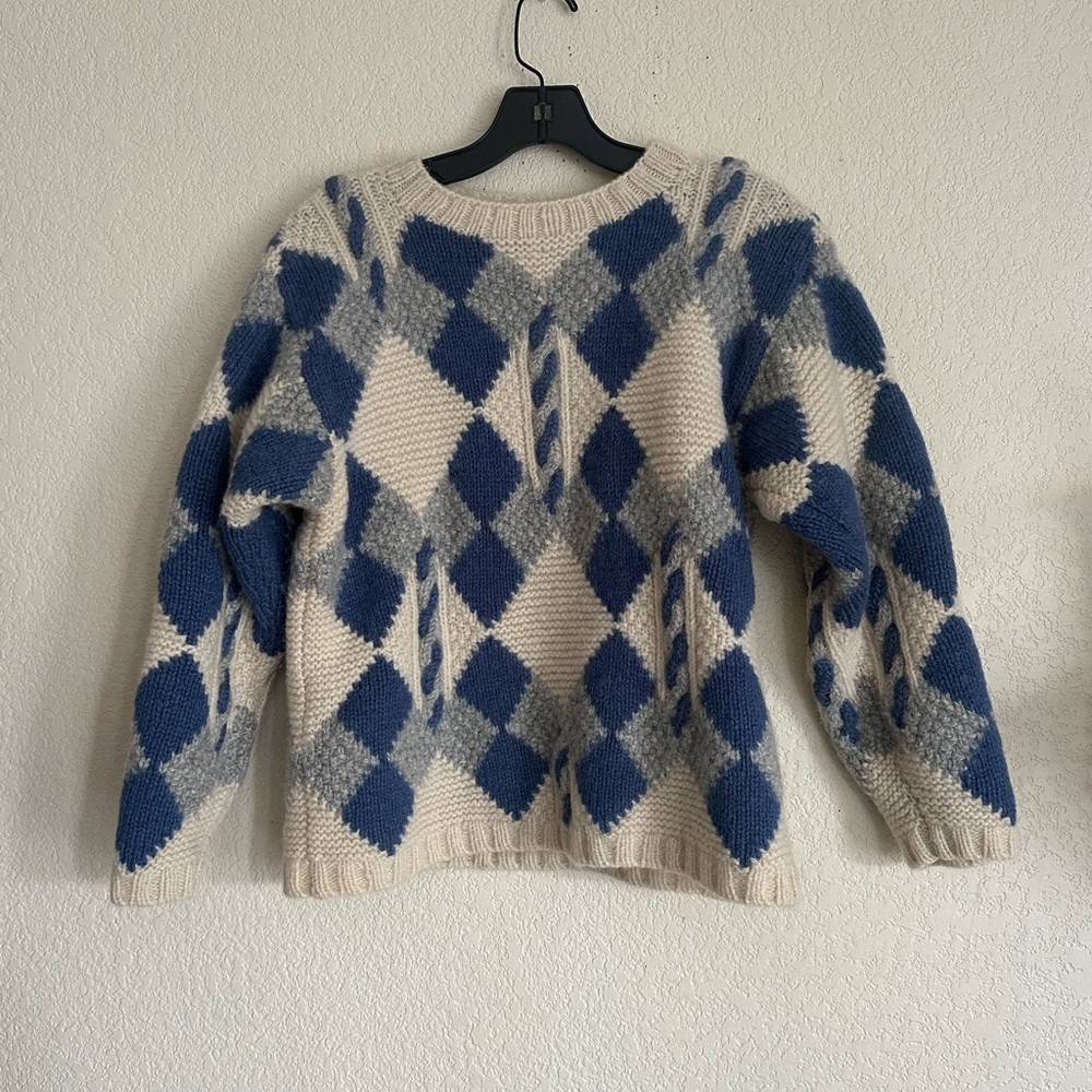 100% Wool Crew Neck Argyle Knit Sweater in Cream & Blue